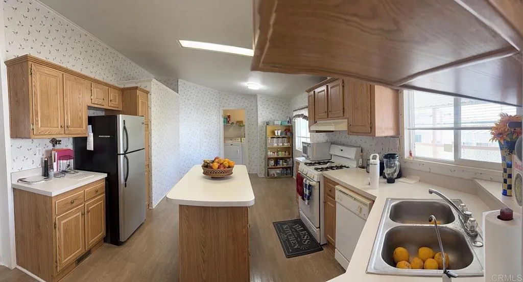 https://cdn.realtyfeed.com/cdn/127/306420006/f4f672f53627f0c923b54dae28661f9e.webp