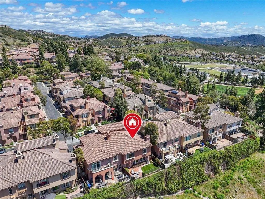 https://cdn.realtyfeed.com/cdn/127/306420340/2351cc0f94c65876a6118434d32f485c.webp