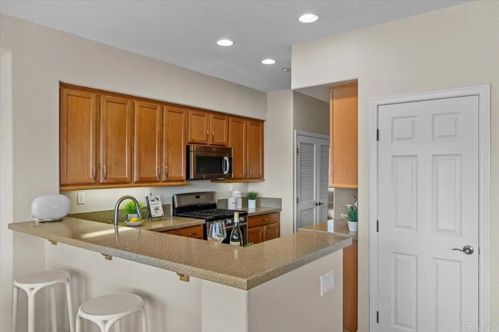 https://cdn.realtyfeed.com/cdn/127/306420340/270dee6b63c23f4955de1deba8ff460e.webp