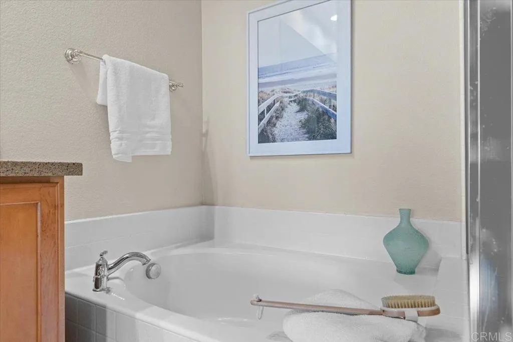 https://cdn.realtyfeed.com/cdn/127/306420340/4b760efd118208614bcb1e991131addd.webp