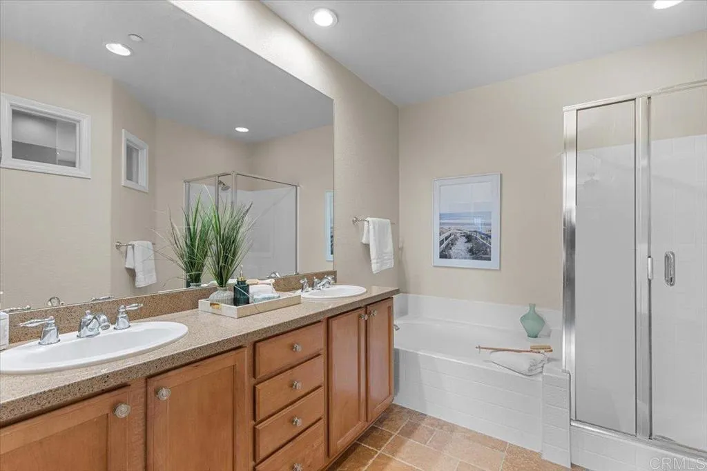 https://cdn.realtyfeed.com/cdn/127/306420340/88ef7700cdb5b5a7fb0cba182f3ae980.webp