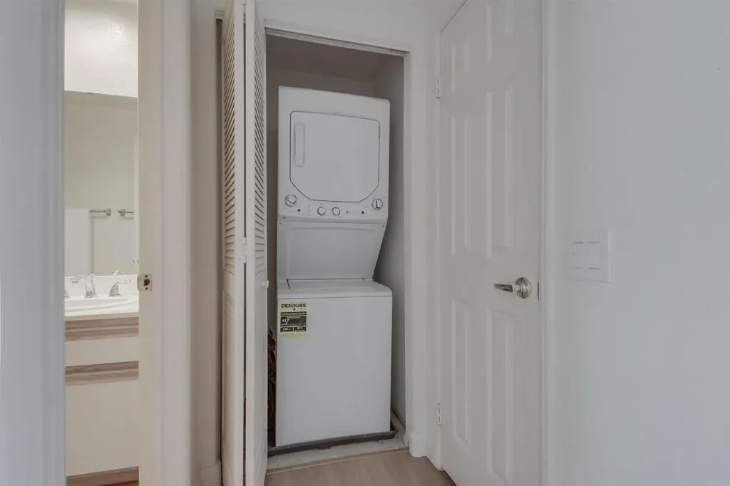 https://cdn.realtyfeed.com/cdn/127/306420448/0b3cff4b33c2ceb147382dc2a9b80fff.webp