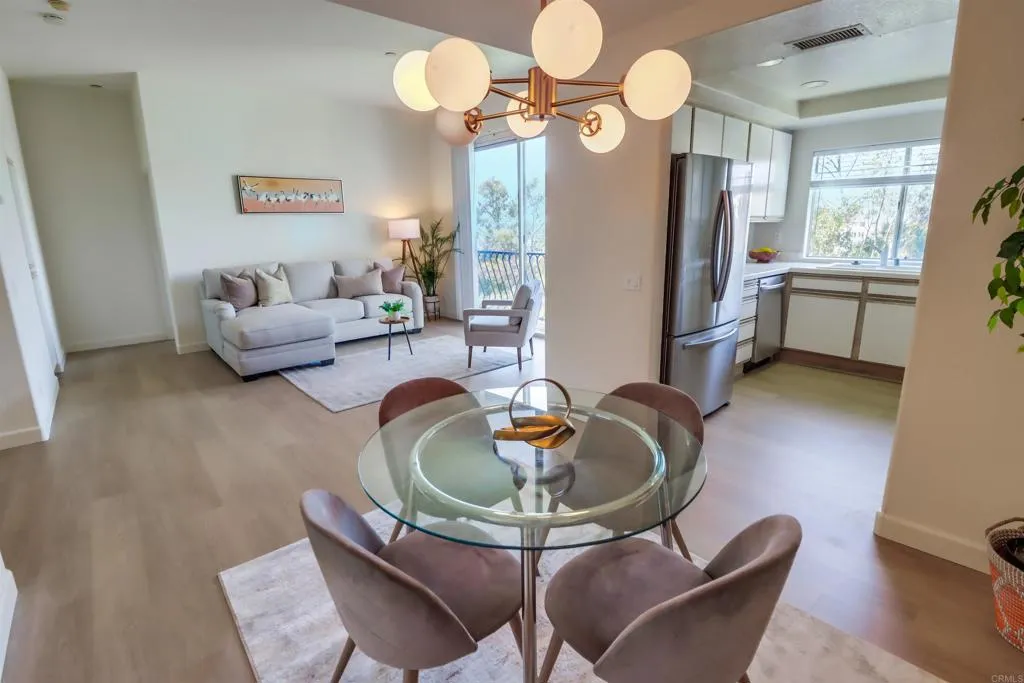 https://cdn.realtyfeed.com/cdn/127/306420448/2ea47cdef15612955ff200de4443f51c.webp
