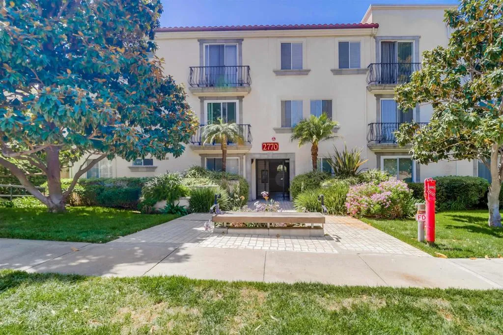 https://cdn.realtyfeed.com/cdn/127/306420448/bd59ccd72fbb9d80a0ee8fc737b772e3.webp