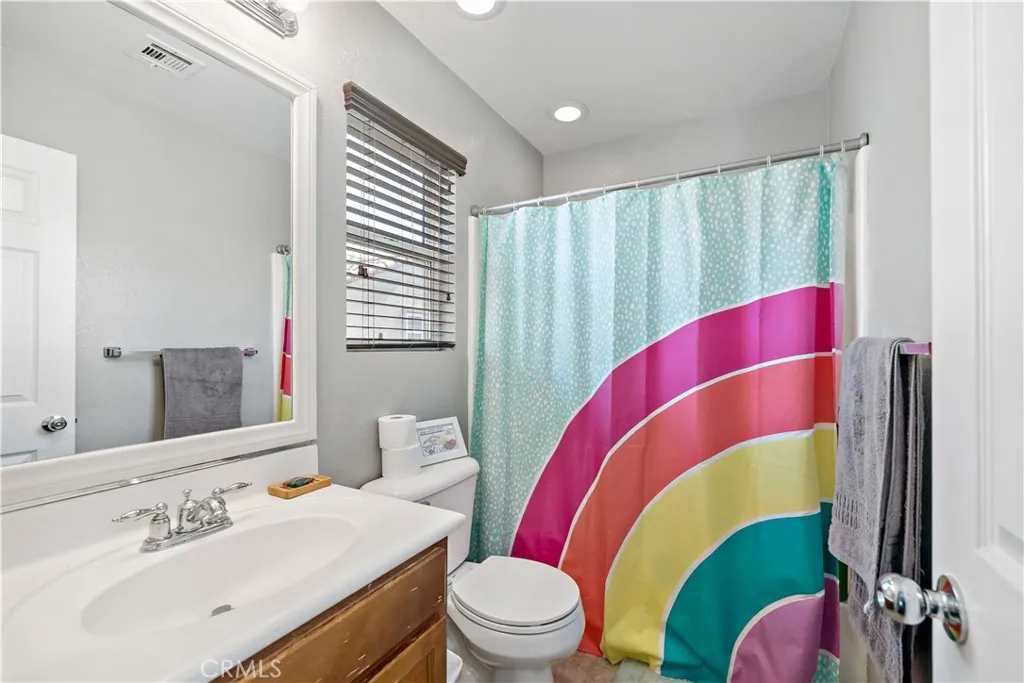 https://cdn.realtyfeed.com/cdn/127/306420480/0638e9ea0fb8fafb47a20be08dd3e216.webp