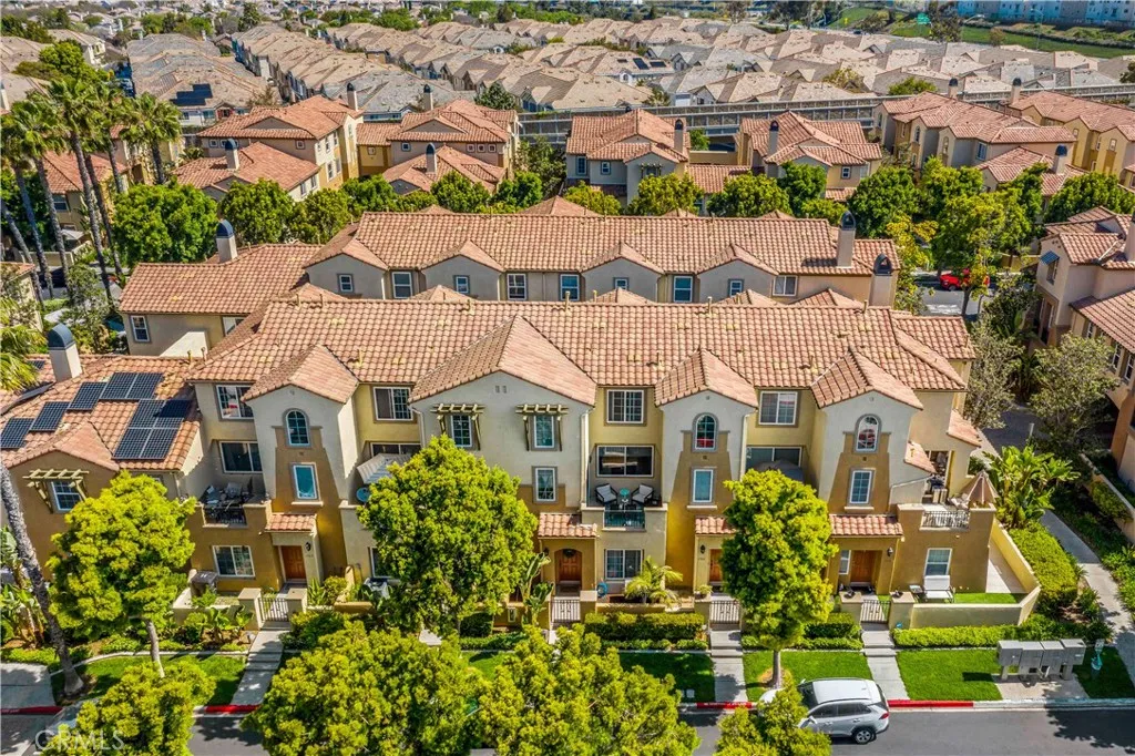 https://cdn.realtyfeed.com/cdn/127/306420480/38401cc074358bcb9eecd7e4d99eb65a.webp