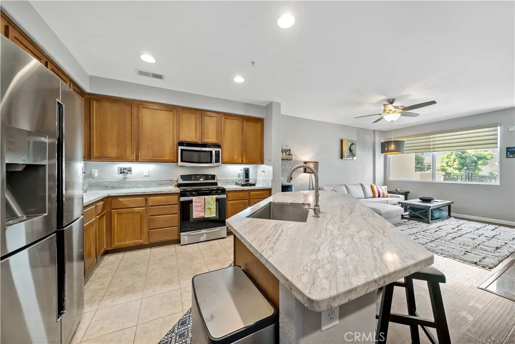 https://cdn.realtyfeed.com/cdn/127/306420480/4edbd31f13d1611a7387b39aa5a64550.webp