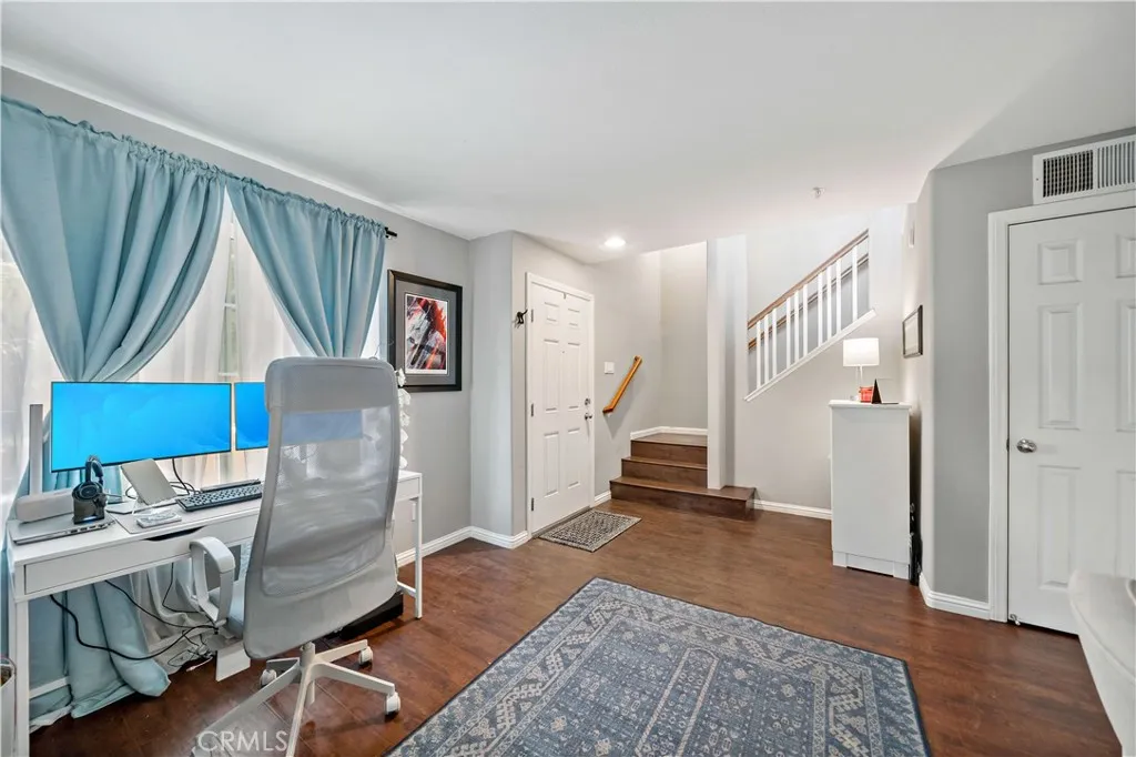 https://cdn.realtyfeed.com/cdn/127/306420480/5c055059242b2e7c9c9fbe148dd5cc30.webp