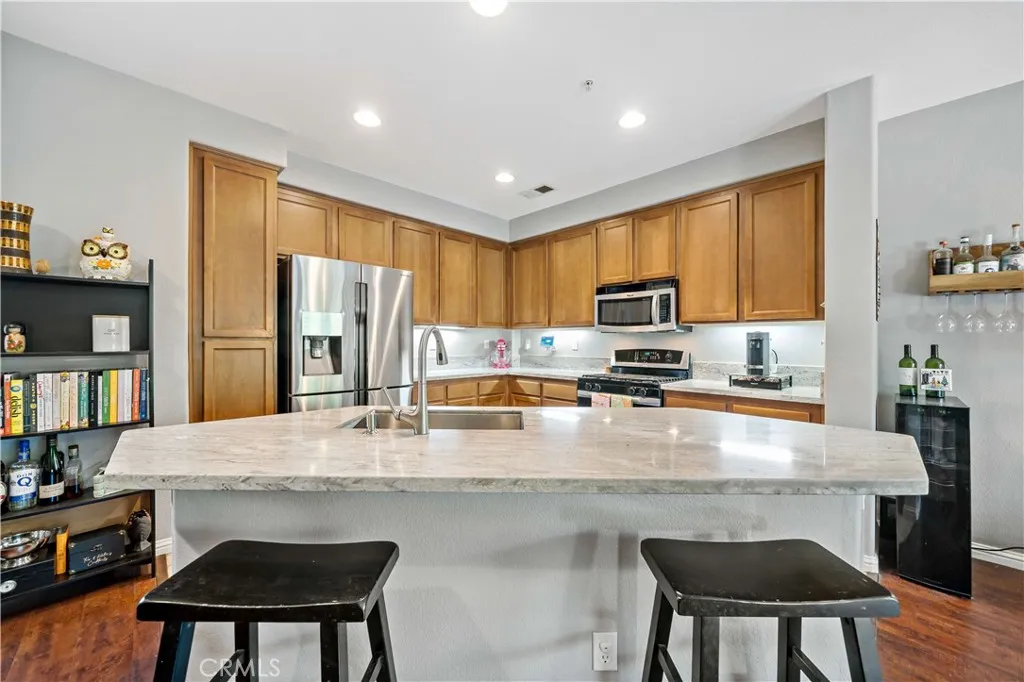 https://cdn.realtyfeed.com/cdn/127/306420480/b6a709534ab8ab56ad0b8db6279d24d7.webp
