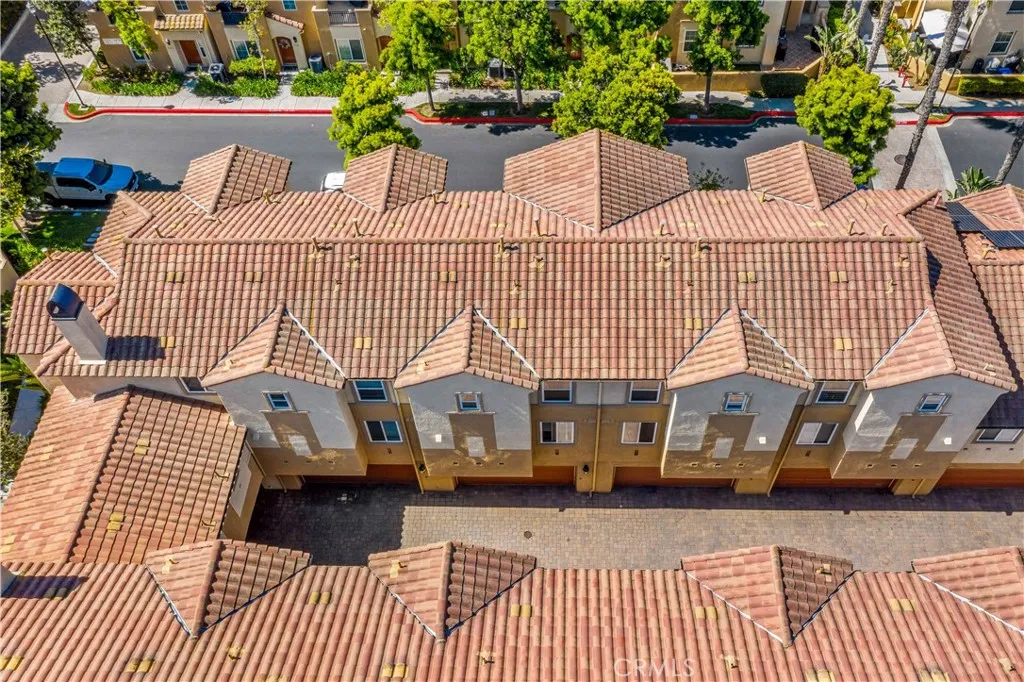 https://cdn.realtyfeed.com/cdn/127/306420480/c52295af4f49fa882d01ad275987cdc7.webp