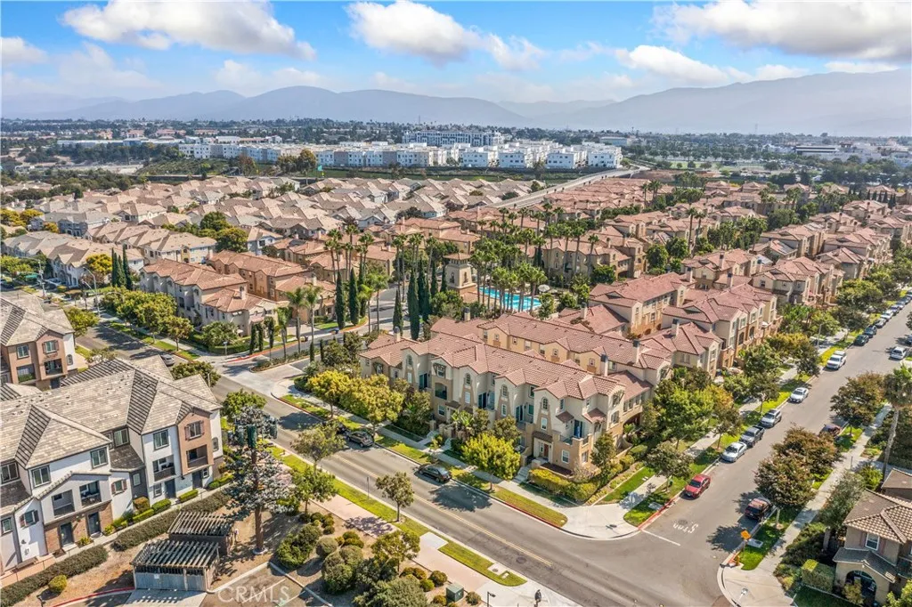 https://cdn.realtyfeed.com/cdn/127/306420480/da3df102dfa1c8fbd1cec9b353a2df00.webp