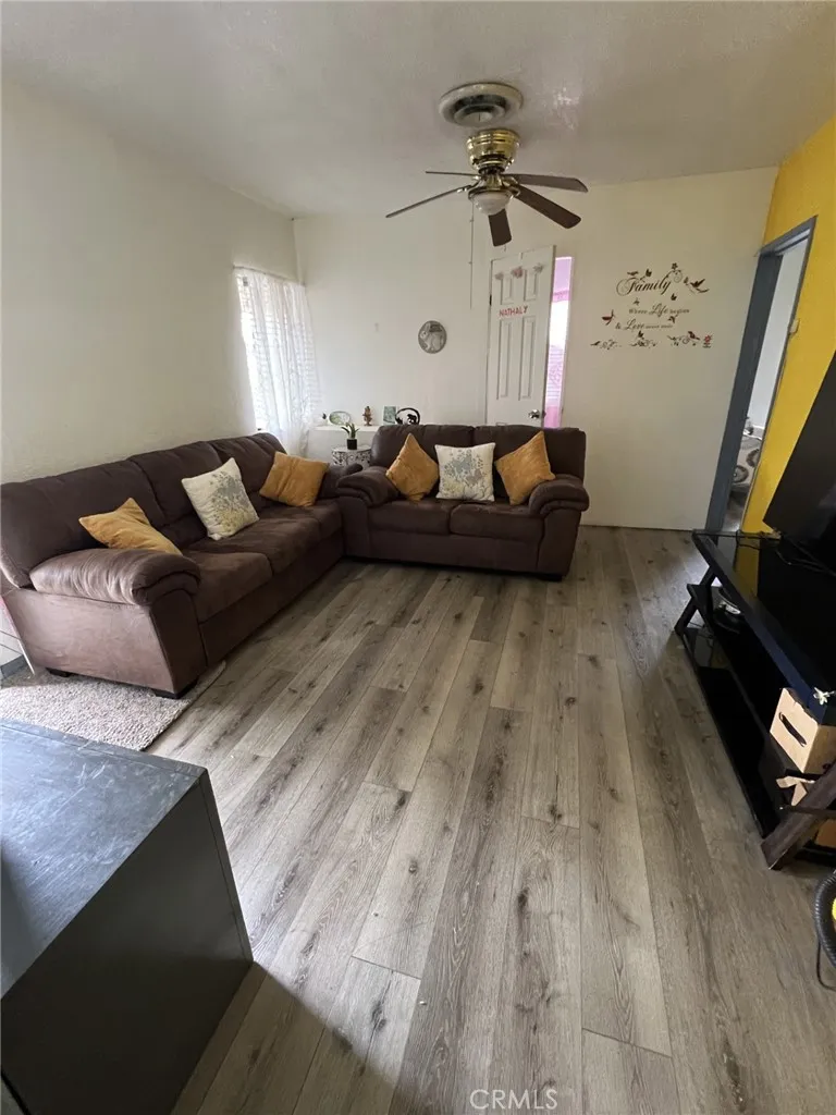 9850 Cypress Avenue, Fontana, Ca 92335 - Photo 4 of 19, Fontana, CA