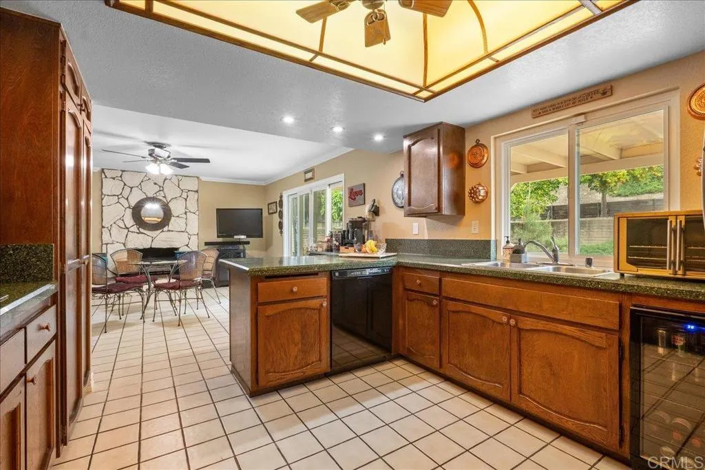 https://cdn.realtyfeed.com/cdn/127/306420767/0c7ff725470e55951a83ba5f61ac736a.webp