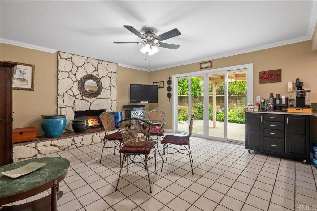 https://cdn.realtyfeed.com/cdn/127/306420767/6085b2fd3b2716a15fd514189dd6a109.webp