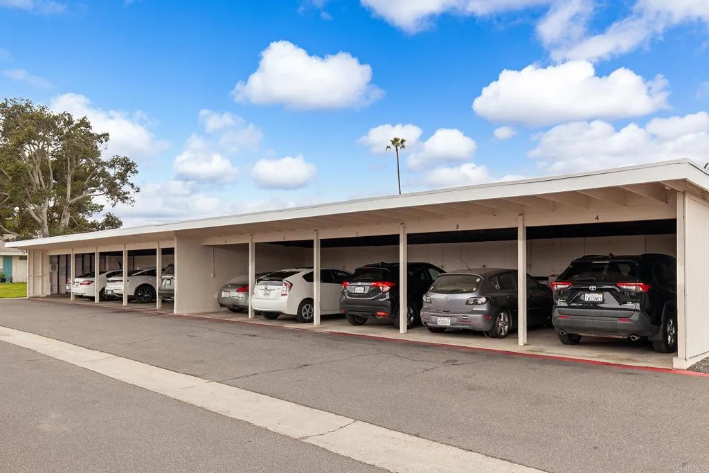 https://cdn.realtyfeed.com/cdn/127/306420828/42cf022a40237e97703240ea9b04902d.webp