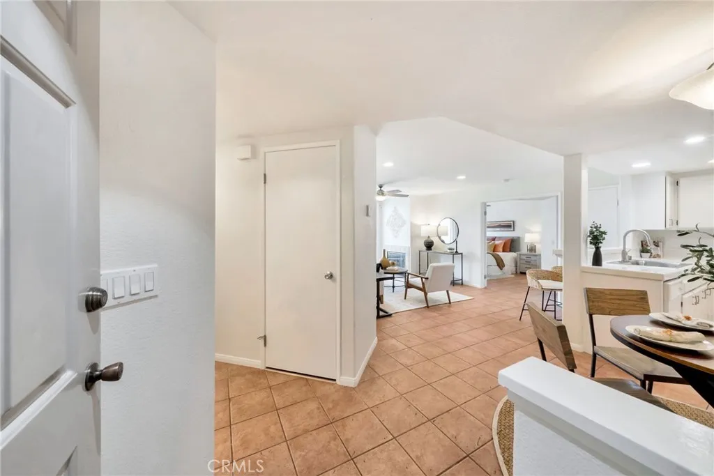 Photo #5: OC25088816 Listing 