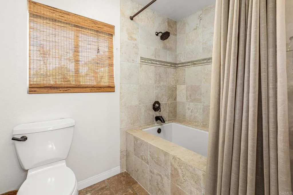 https://cdn.realtyfeed.com/cdn/127/306421072/2763adc3761d6c014eb404f884930fe6.webp