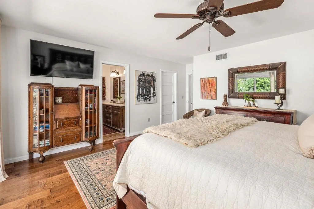 https://cdn.realtyfeed.com/cdn/127/306421072/8d4ff4388d2668f1a224ee5b4bc4de5f.webp