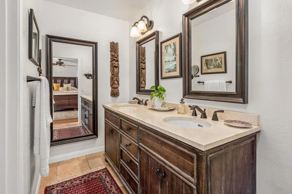 https://cdn.realtyfeed.com/cdn/127/306421072/987ecafd380ee7514705b0f54f0f84cb.webp