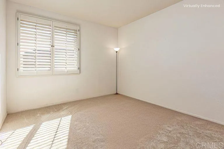 https://cdn.realtyfeed.com/cdn/127/306421109/2d6b87f9b351404639fe30f63974c694.webp