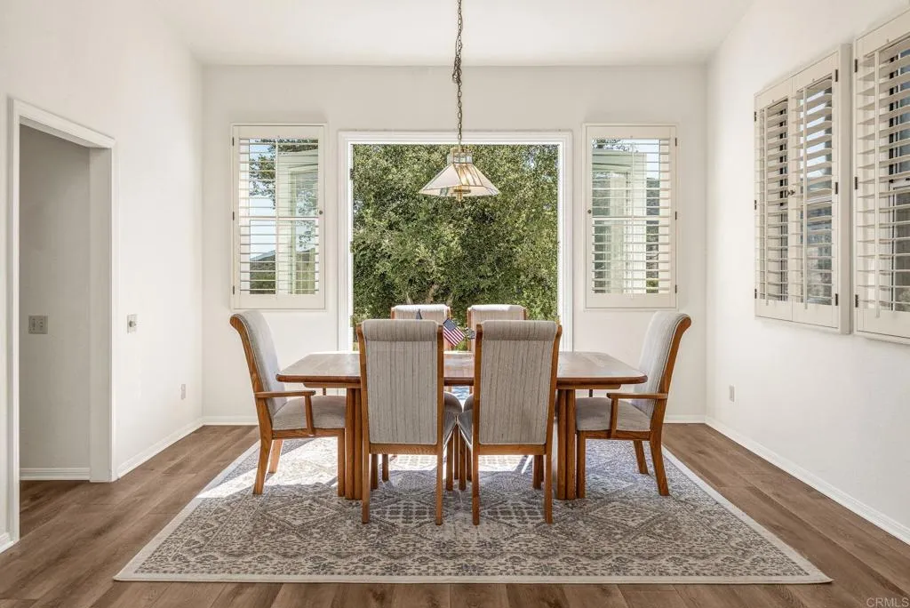 https://cdn.realtyfeed.com/cdn/127/306421109/638a3ae1f1d3aec3898e8acacb6d9b4f.webp