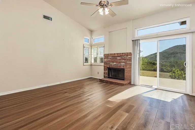 https://cdn.realtyfeed.com/cdn/127/306421109/8aece5feba804fd7f3447ac729ba3602.webp