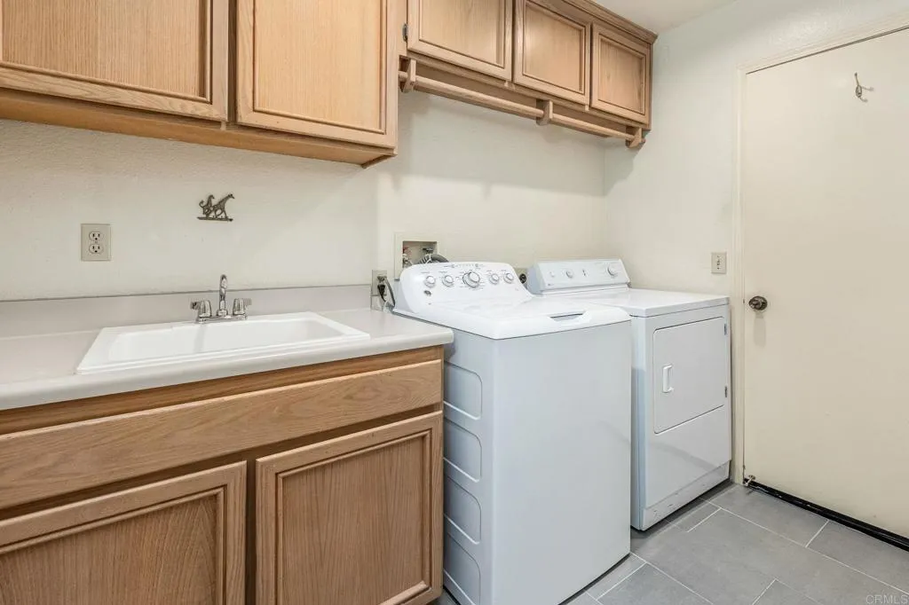 https://cdn.realtyfeed.com/cdn/127/306421109/f34b873a530b22bfa947b8e86cb69dce.webp