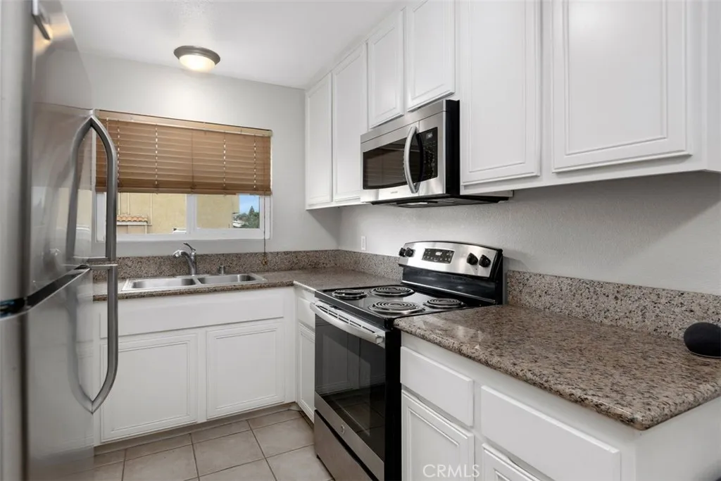 Photo #11: CV25086169 Listing: Photo #11