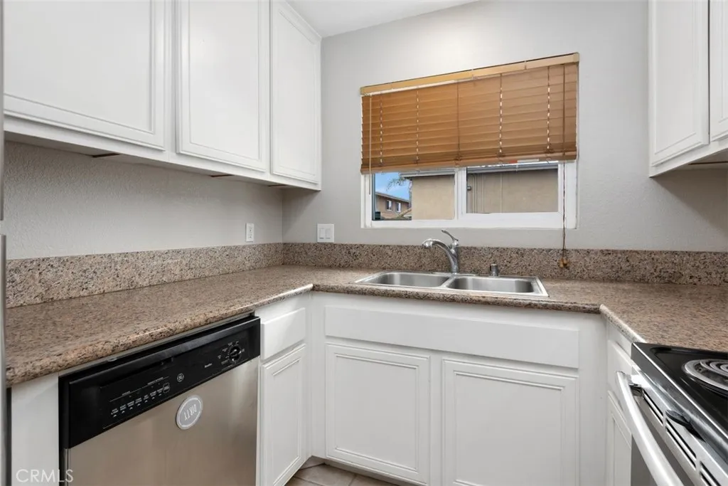 https://cdn.realtyfeed.com/cdn/127/306421133/8bba5e9aad32a9e2761e643fb1baef2b.webp