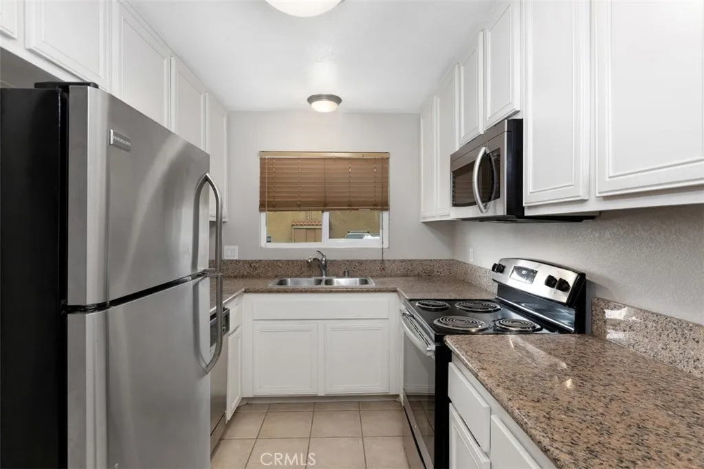 Photo #10: CV25086169 Listing: Photo #10