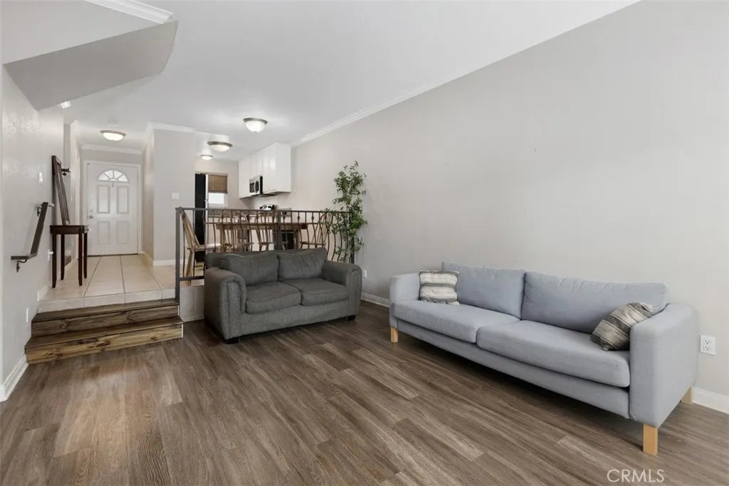 https://cdn.realtyfeed.com/cdn/127/306421133/ccbbd6c792b9d879979fd3b76d3ad2ee.webp