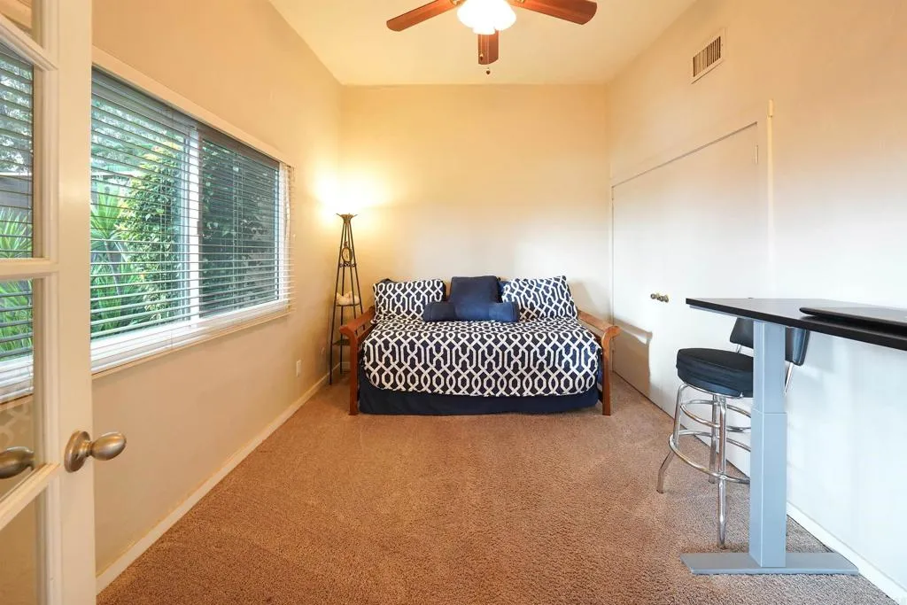 https://cdn.realtyfeed.com/cdn/127/306421256/3035eecc0a13d945259ad82d6a9829fc.webp