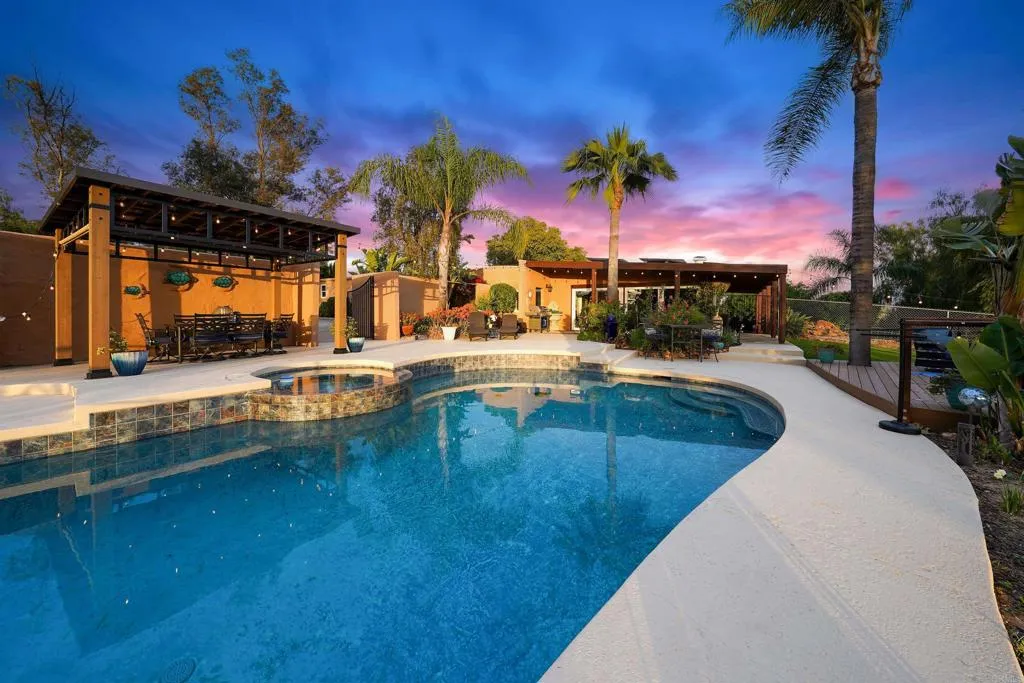 https://cdn.realtyfeed.com/cdn/127/306421256/76ff74eaee3725cab6a89444db63d9d8.webp