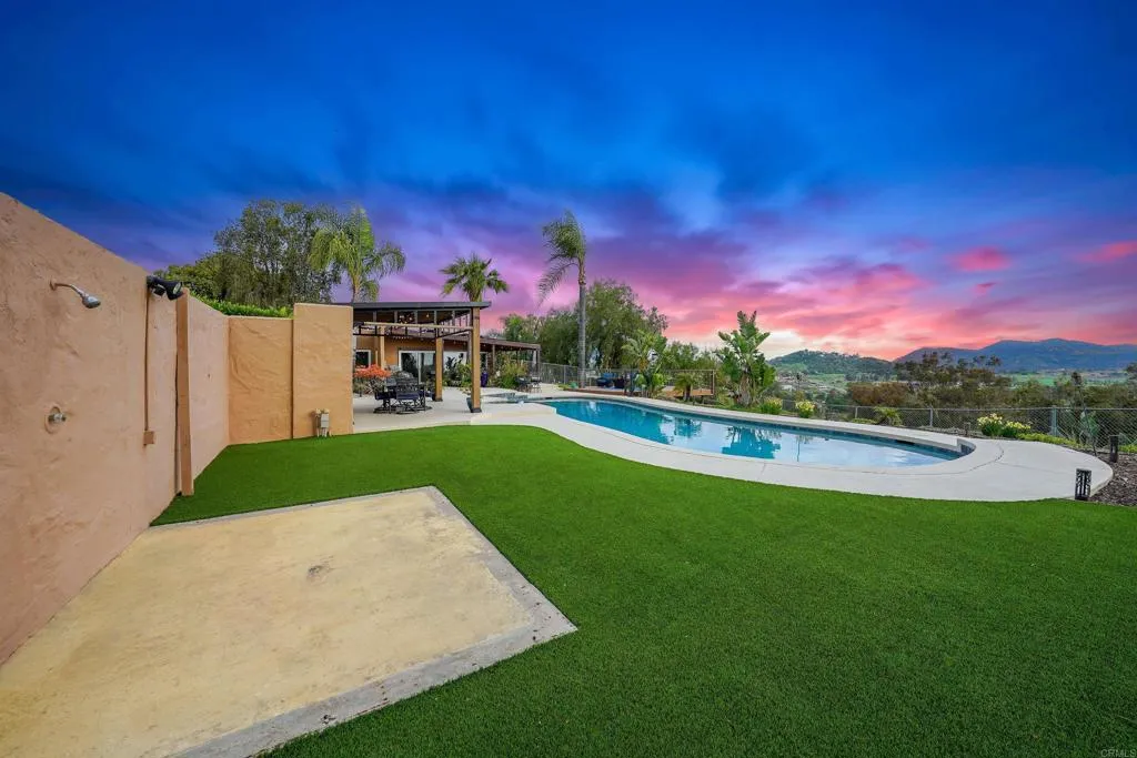 https://cdn.realtyfeed.com/cdn/127/306421256/922e3a6e63e882e1353bdfee2003aff9.webp