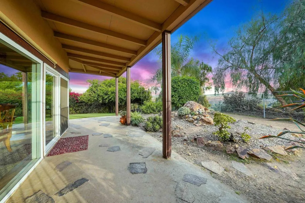 https://cdn.realtyfeed.com/cdn/127/306421256/9644f949cceb7a4c9d997a4830631fb7.webp