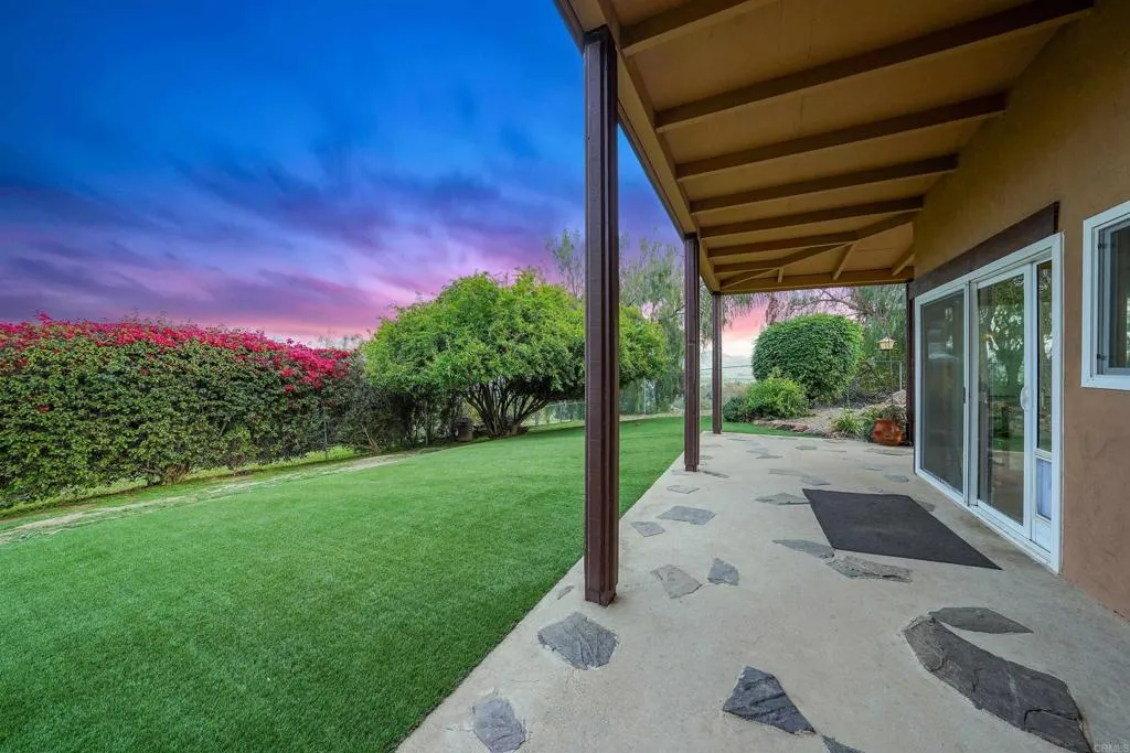 https://cdn.realtyfeed.com/cdn/127/306421256/b9b5b8ac3149756947d4d20a088f6ae2.webp