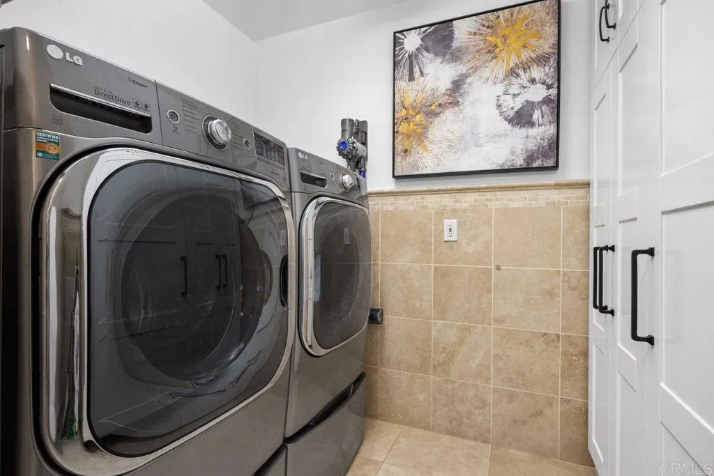 https://cdn.realtyfeed.com/cdn/127/306421327/11be7adaf35d00630ac5dc353fd73c26.webp