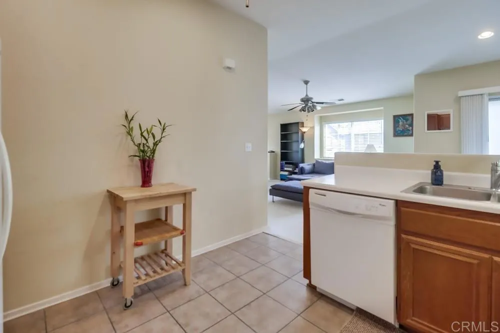 https://cdn.realtyfeed.com/cdn/127/306421406/ebe00568f443a12401abca7b5492fcce.webp