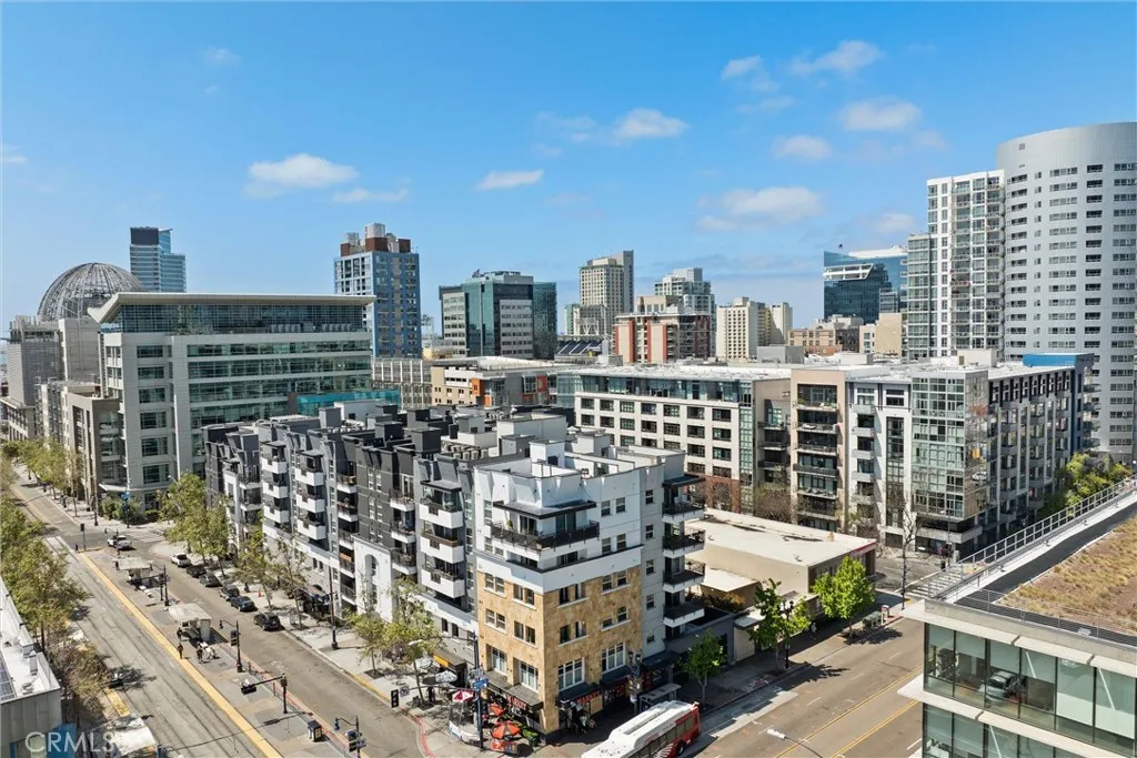 https://cdn.realtyfeed.com/cdn/127/306421496/156efeb655c6500c0e113230e9052119.webp