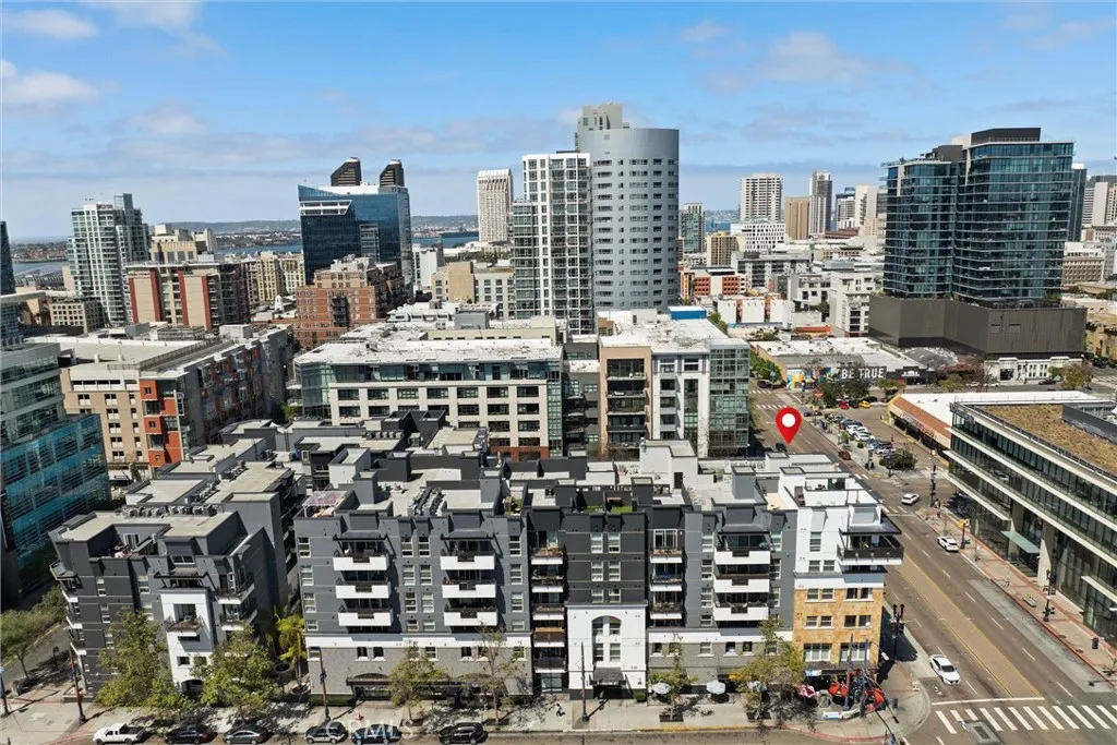 https://cdn.realtyfeed.com/cdn/127/306421496/65c634fb848933735b6bee0b5325b990.webp