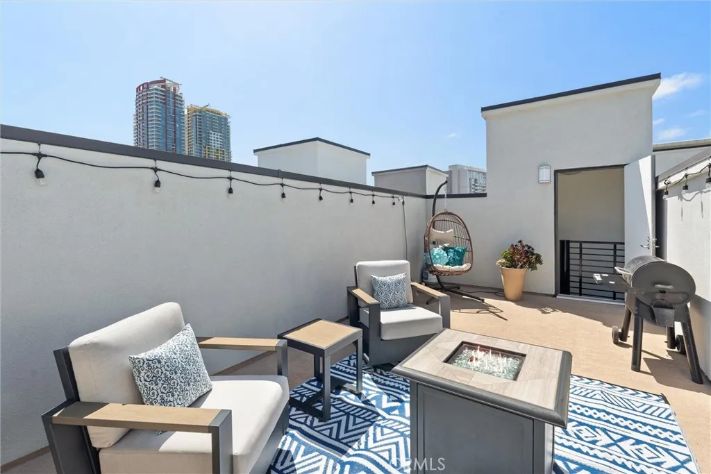 https://cdn.realtyfeed.com/cdn/127/306421496/7796d0effef1eb78d195b8b006717eb7.webp