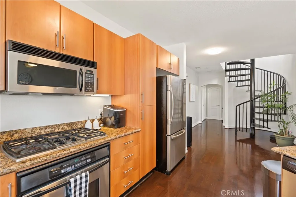 Photo #6: PW25089006 Listing 