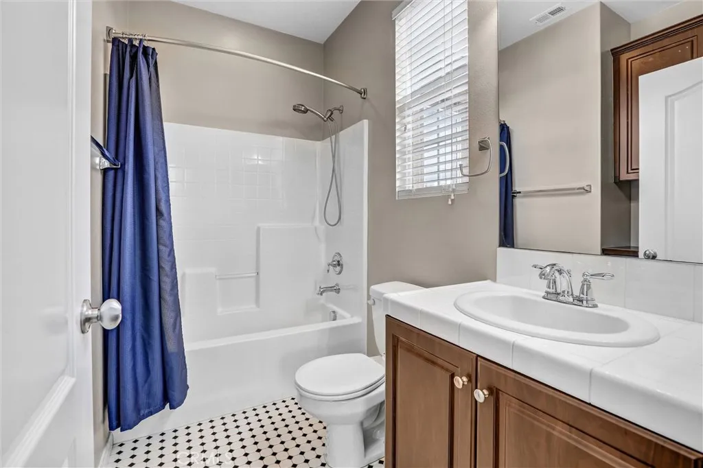 https://cdn.realtyfeed.com/cdn/127/306421554/f90c3b855350f68d12f47d70df046a46.webp