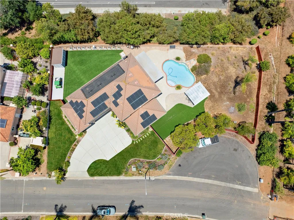 https://cdn.realtyfeed.com/cdn/127/306421556/137101eec043515f08e9b792668a1c40.webp