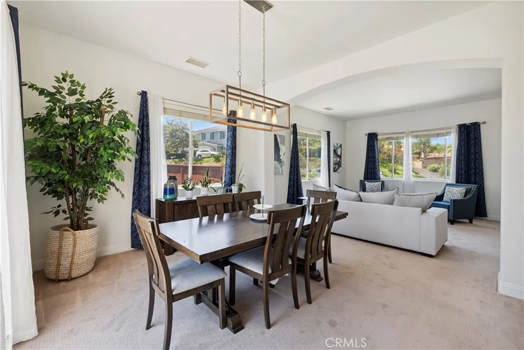 https://cdn.realtyfeed.com/cdn/127/306421556/7379be4ecb52f15b2c509b829496390e.webp