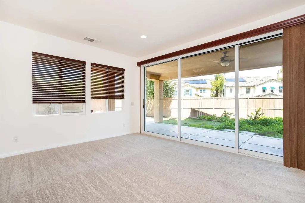 https://cdn.realtyfeed.com/cdn/127/306421606/36038c7ac20fd186e4f90fe7388bf029.webp