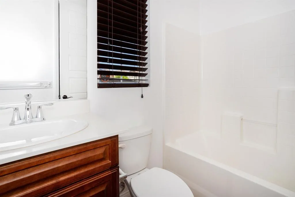 https://cdn.realtyfeed.com/cdn/127/306421606/386a0d55741d0c757fbacc9e64969467.webp