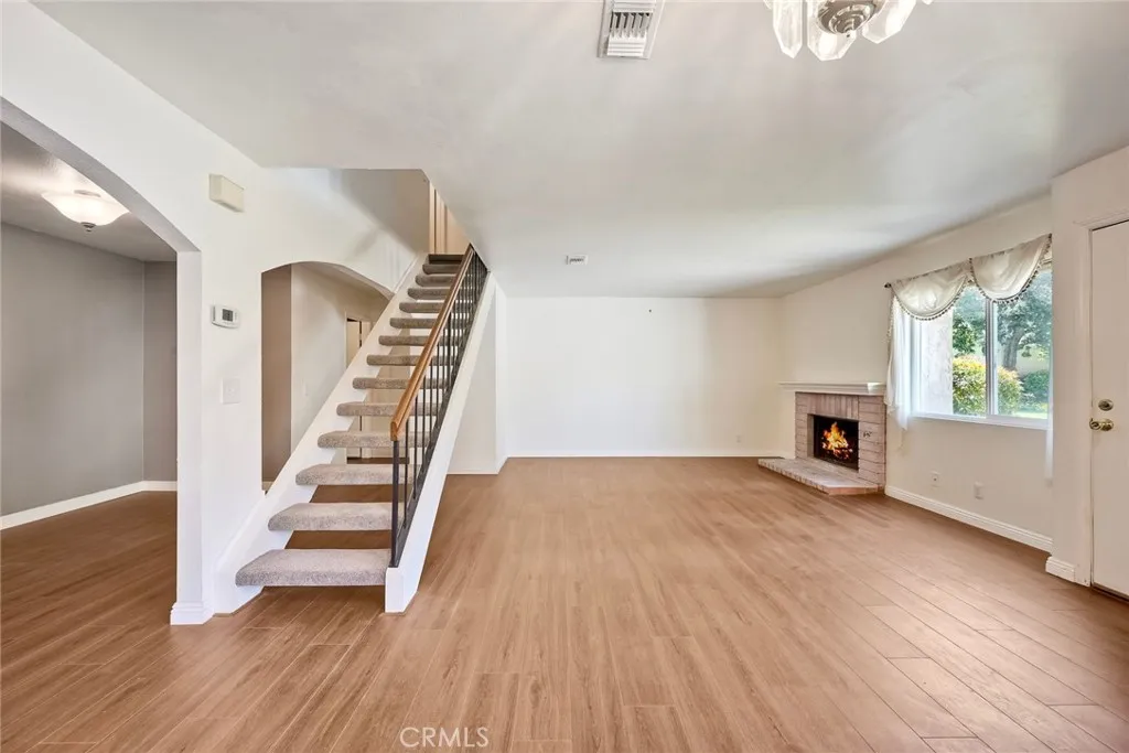 Photo #6: SW25089629 Listing 