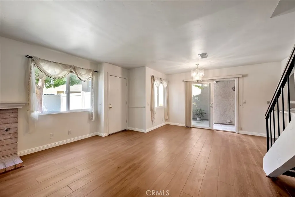 Photo #5: SW25089629 Listing 