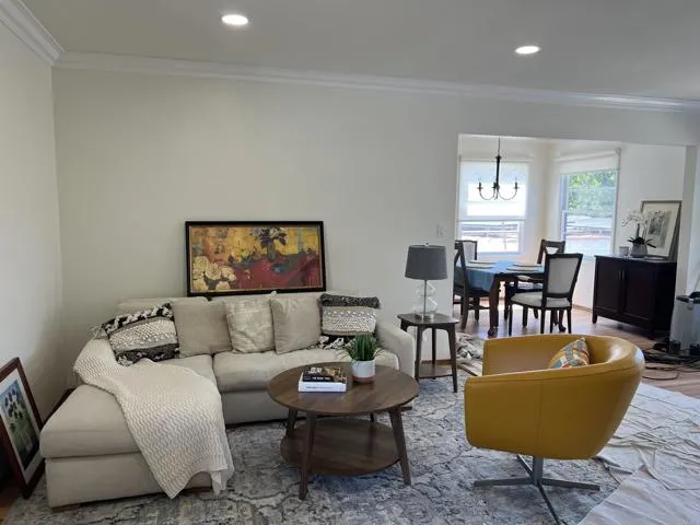 https://cdn.realtyfeed.com/cdn/127/306421878/76e2b251370c361ae793cbe99266cc6a.webp
